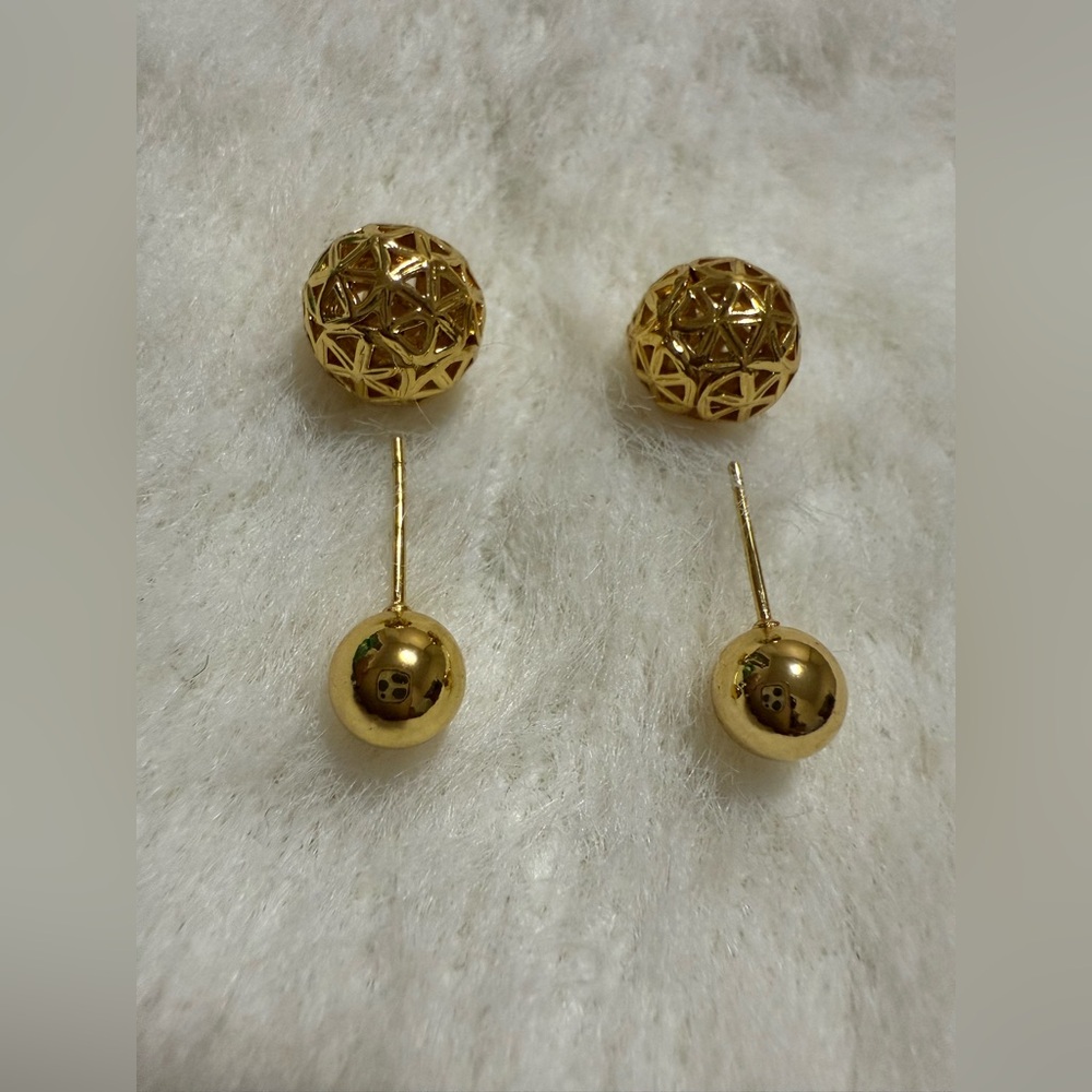 Stunning Goldtone Ball Stud Earrings